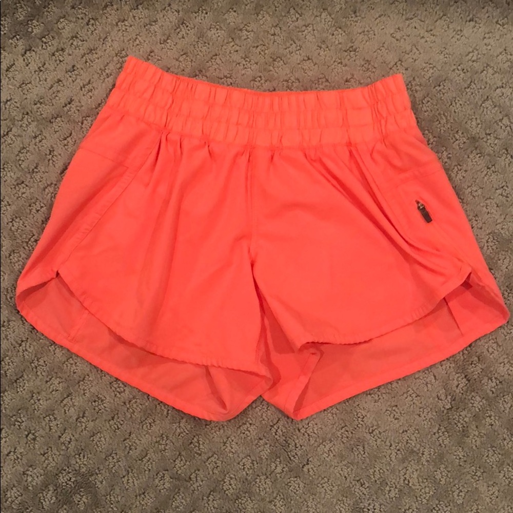 Lululemon Women’s Tracker Short 4”